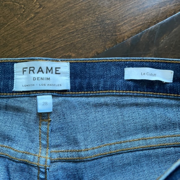 FRAME Denim shorts Le Cutoff - Picture 2 of 6